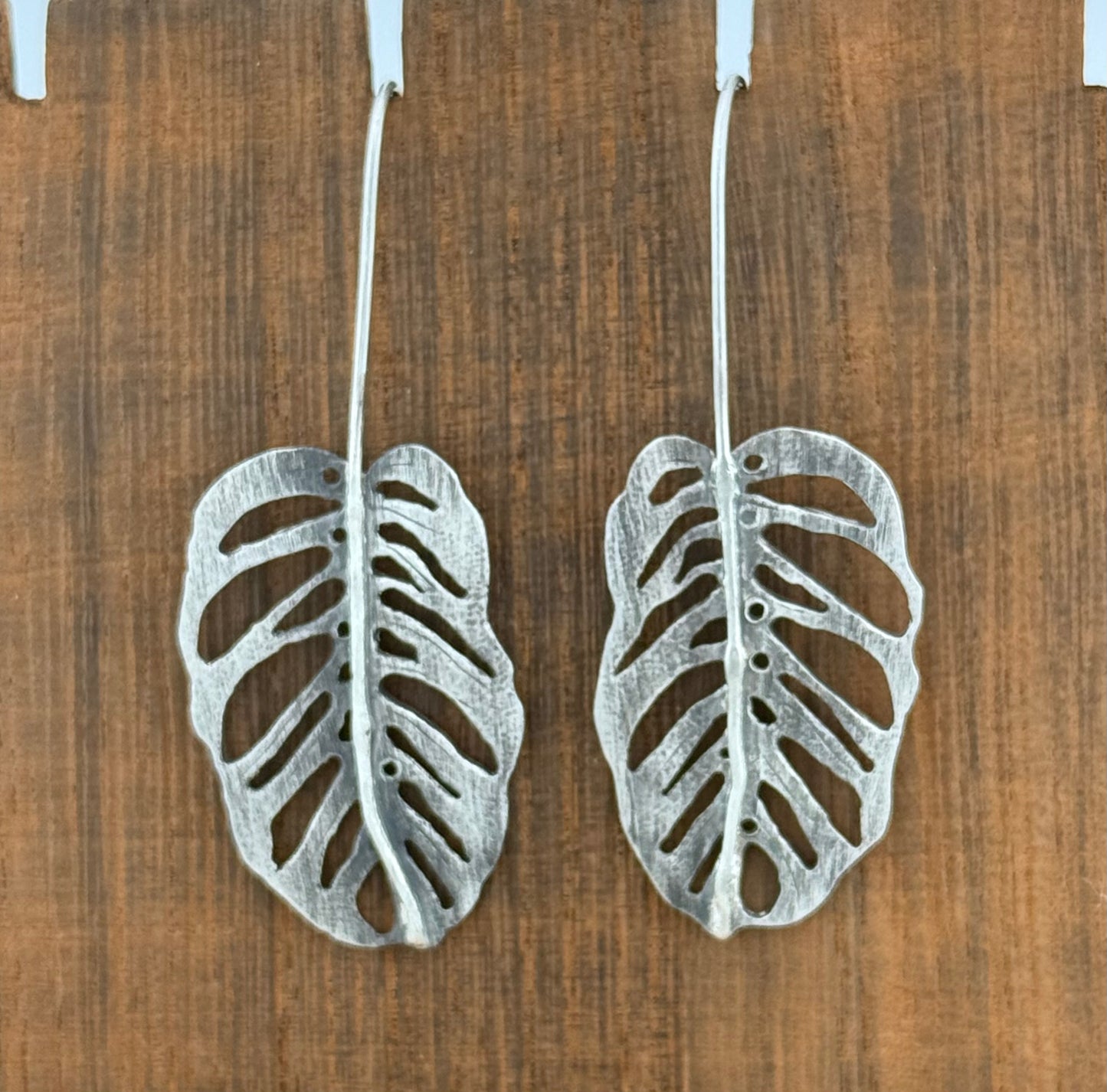 Monstera Leaf Earrings - Rounded