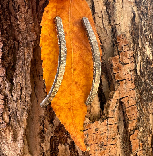 Tree Bark Curved Studs